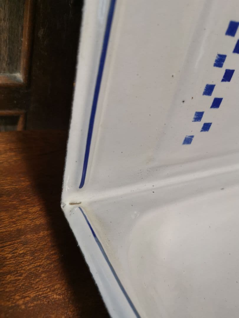 イギリス アンティークホーロー レードルラック 一松模様 ホワイト&ブルー