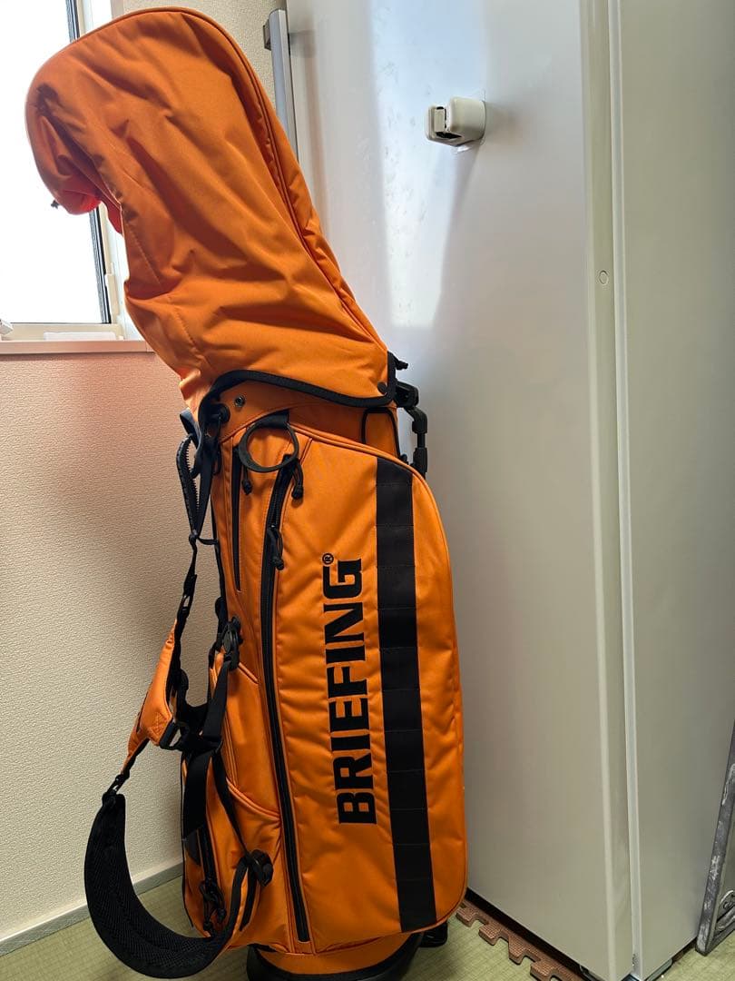 ゴルフバッグ・キャディバッグ briefing