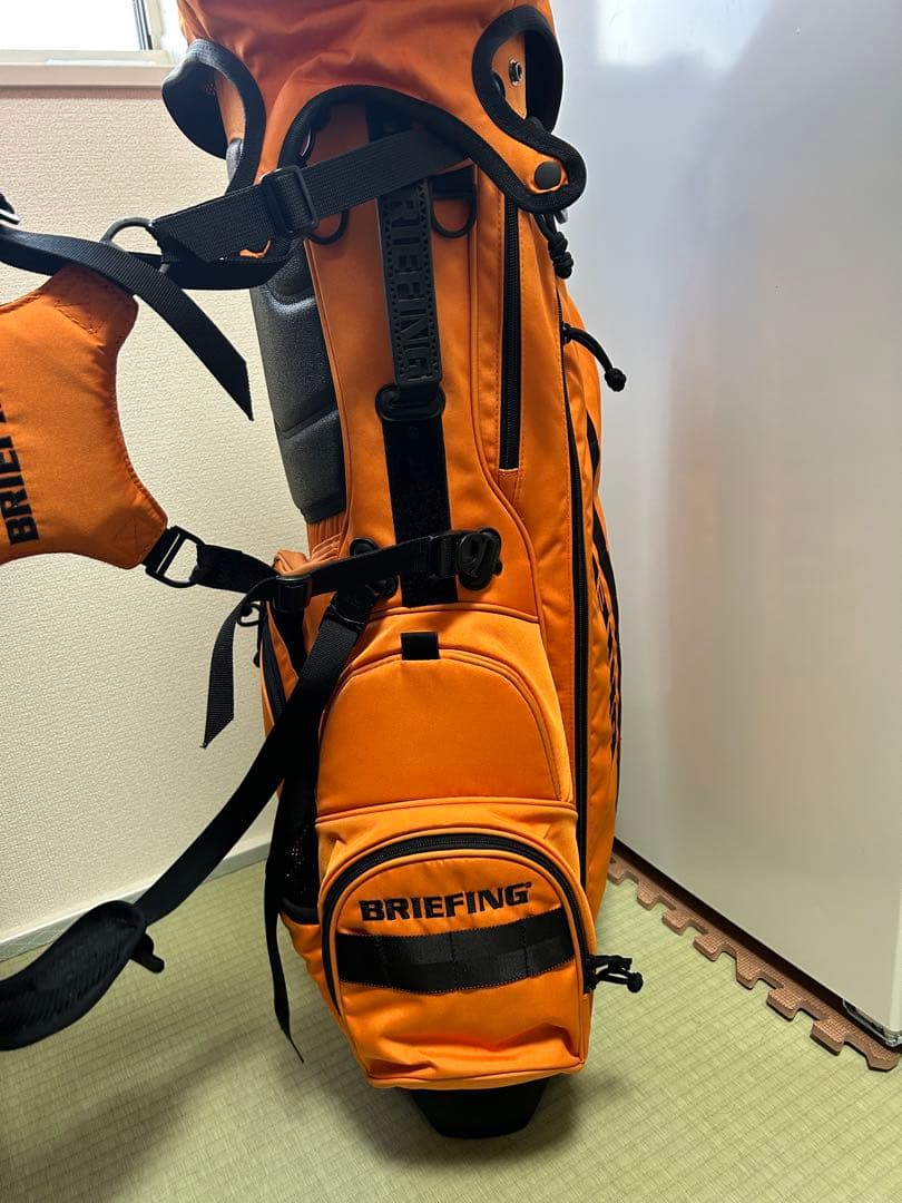 ゴルフバッグ・キャディバッグ briefing
