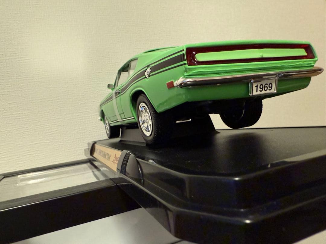 1969 Plymouth Barracuda 1/18(サブライムグリーン)