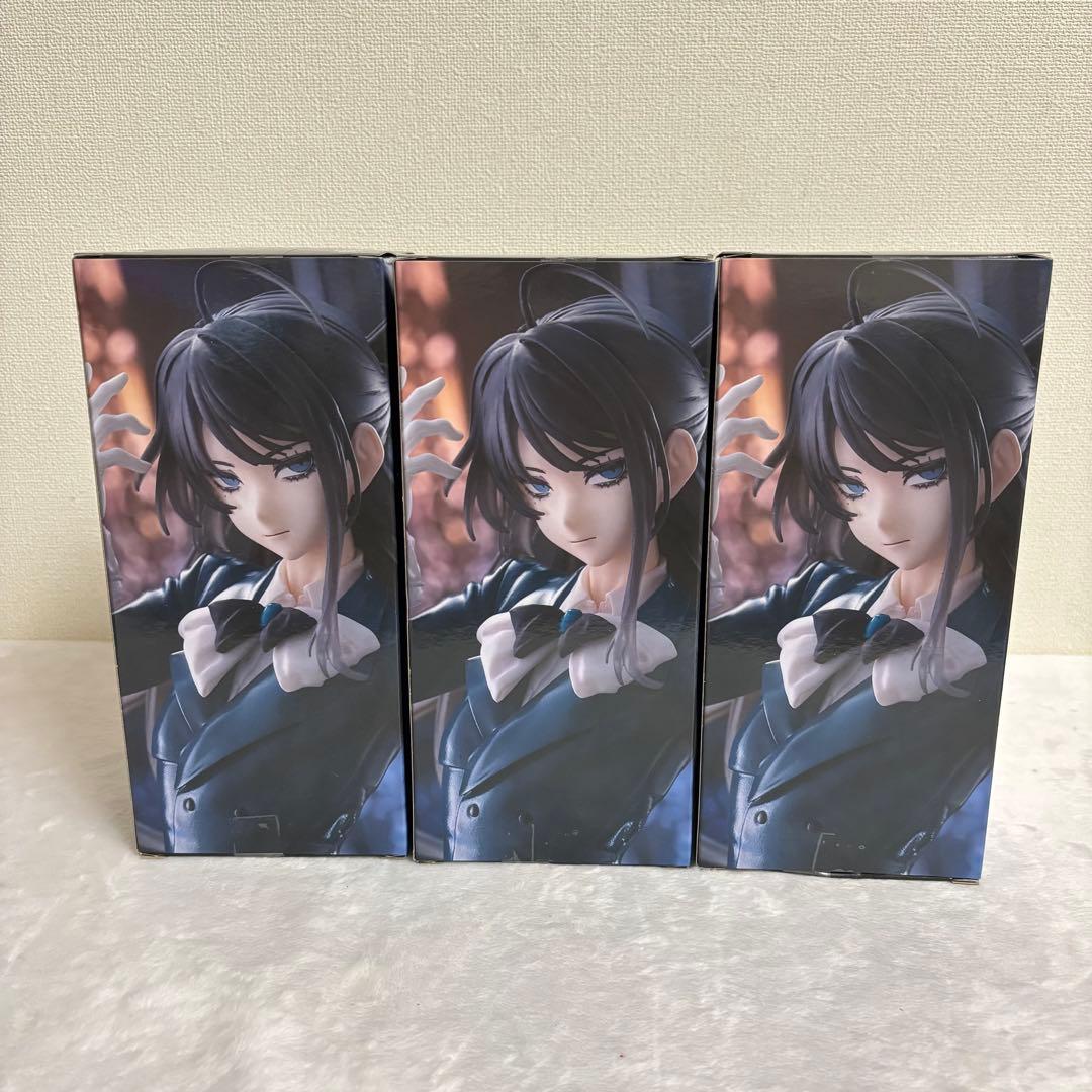 Ado　フィギュア　　Winter ver. ３個セット