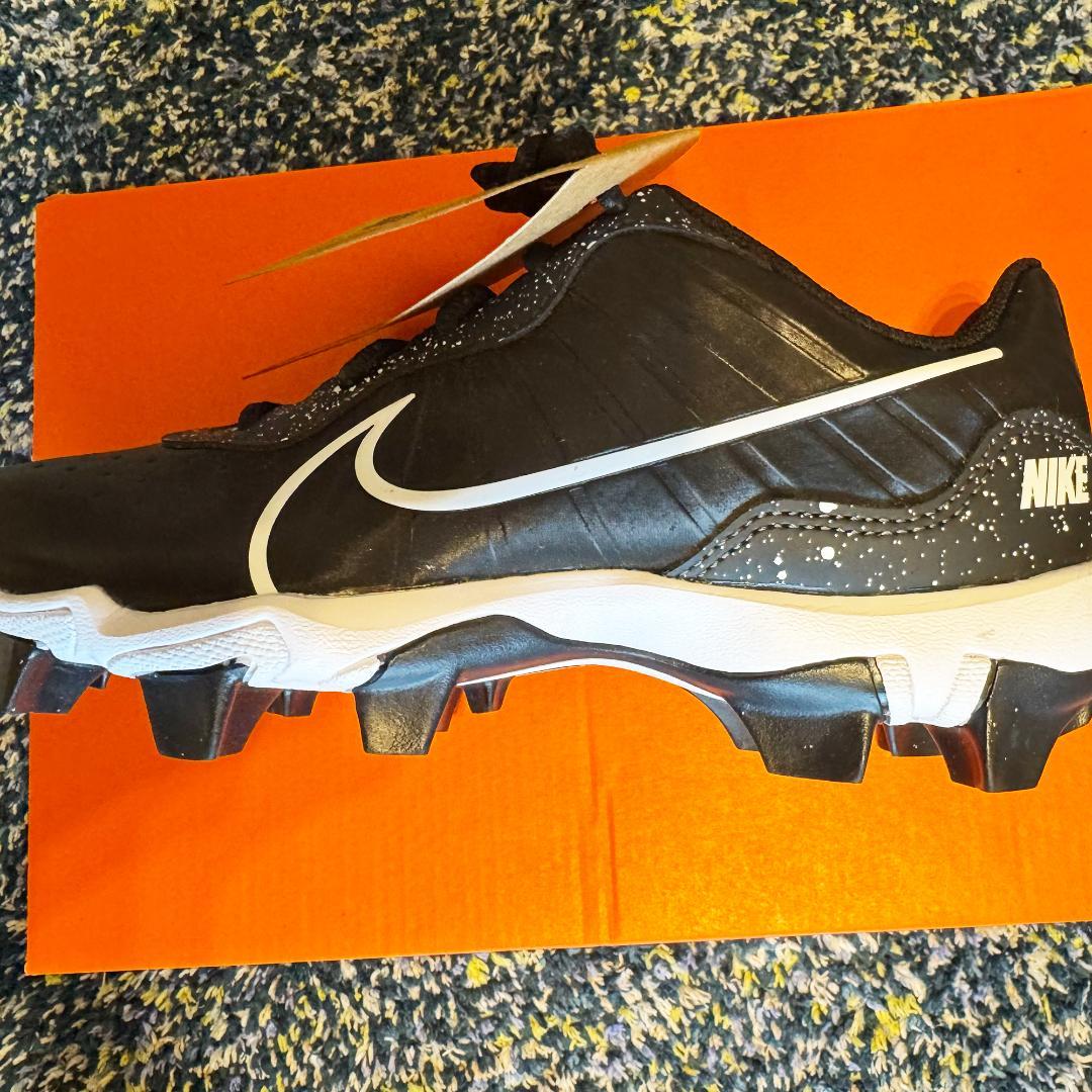 【新品】ナイキ ジュニア 野球用スパイク　24cm