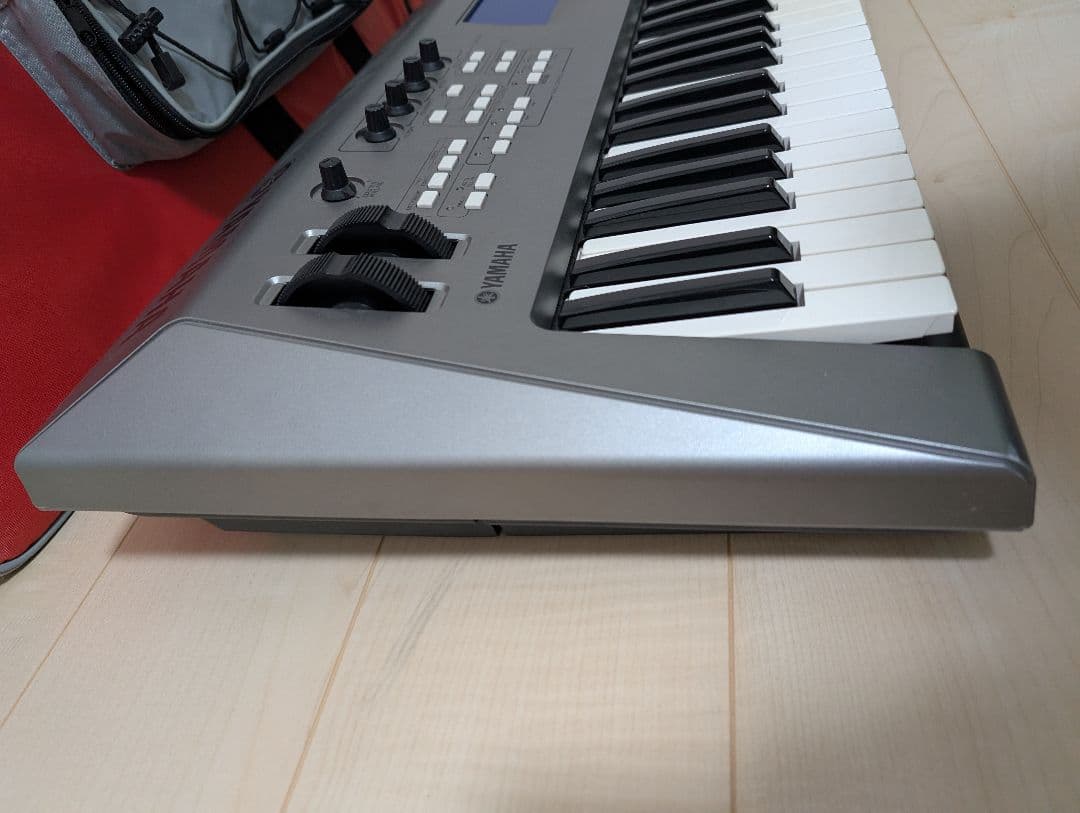 YAMAHA MM6 シンセサイザー 61鍵盤 中古　ソフトケース