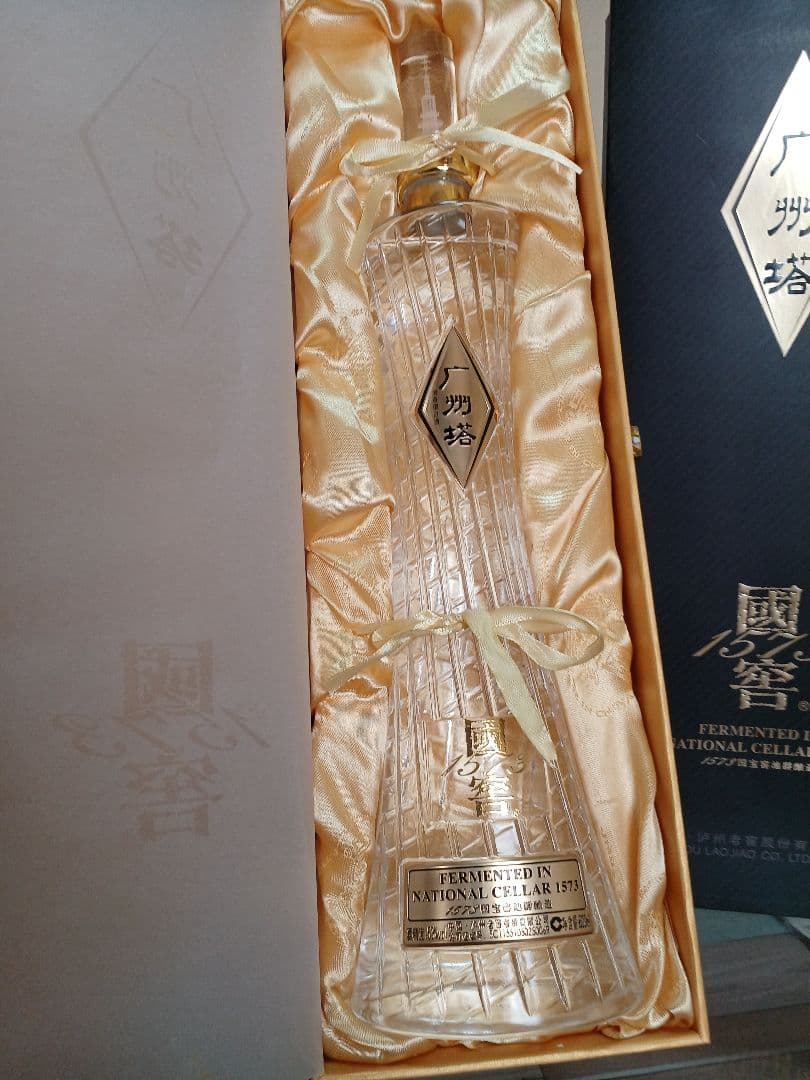 国窖 广州塔 53% 600ml 限定品 中国酒 白酒 貴州茅台酒 五粮液 國窖