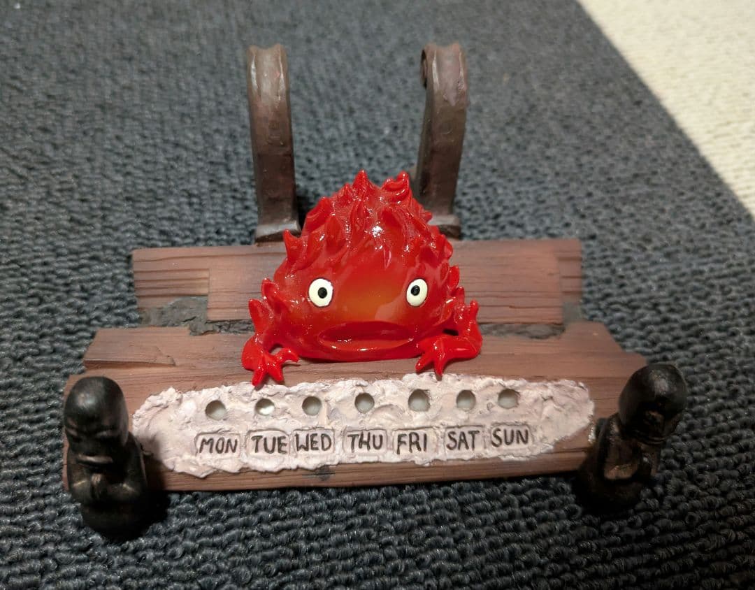 ハウルの動く城 エターナルカレンダー　万年カレンダー　カルシファー　ピン無