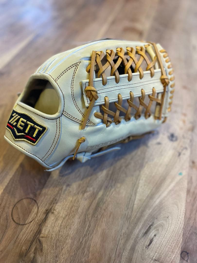 ZETTプロステイタス硬式　外野手用　新品未使用品