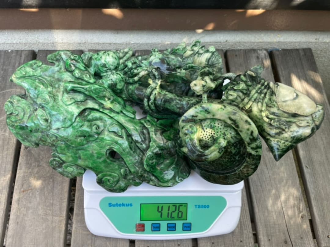 博物館展示品！レア☆最高級☆大型翡翠彫刻4.1kg