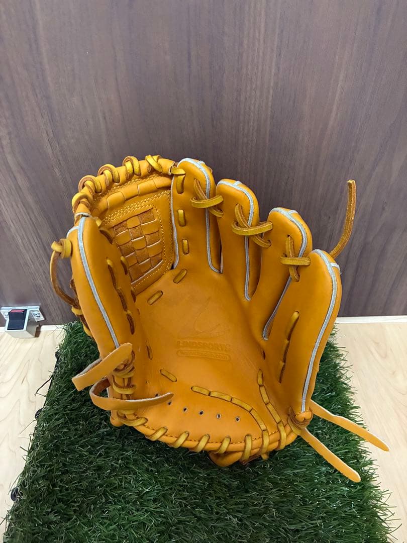 LIND SPORTS 硬式内野手グラブ　湯もみ型つけ済み