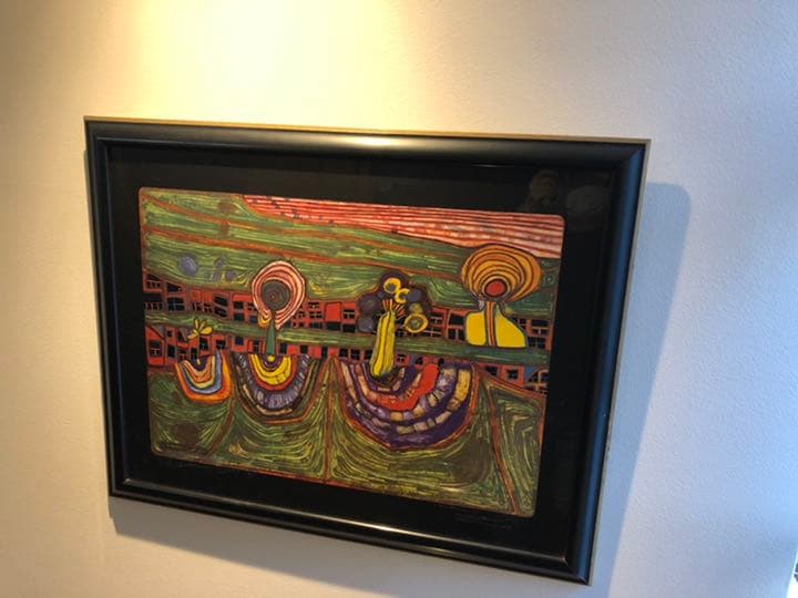 フンデルトヴァッサー絵画