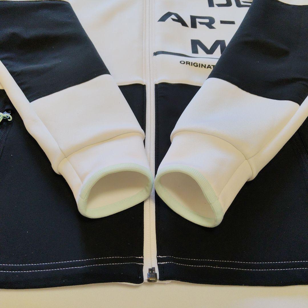 Under Armour ハイブリッドニットジャージセットアップ　ホワイト