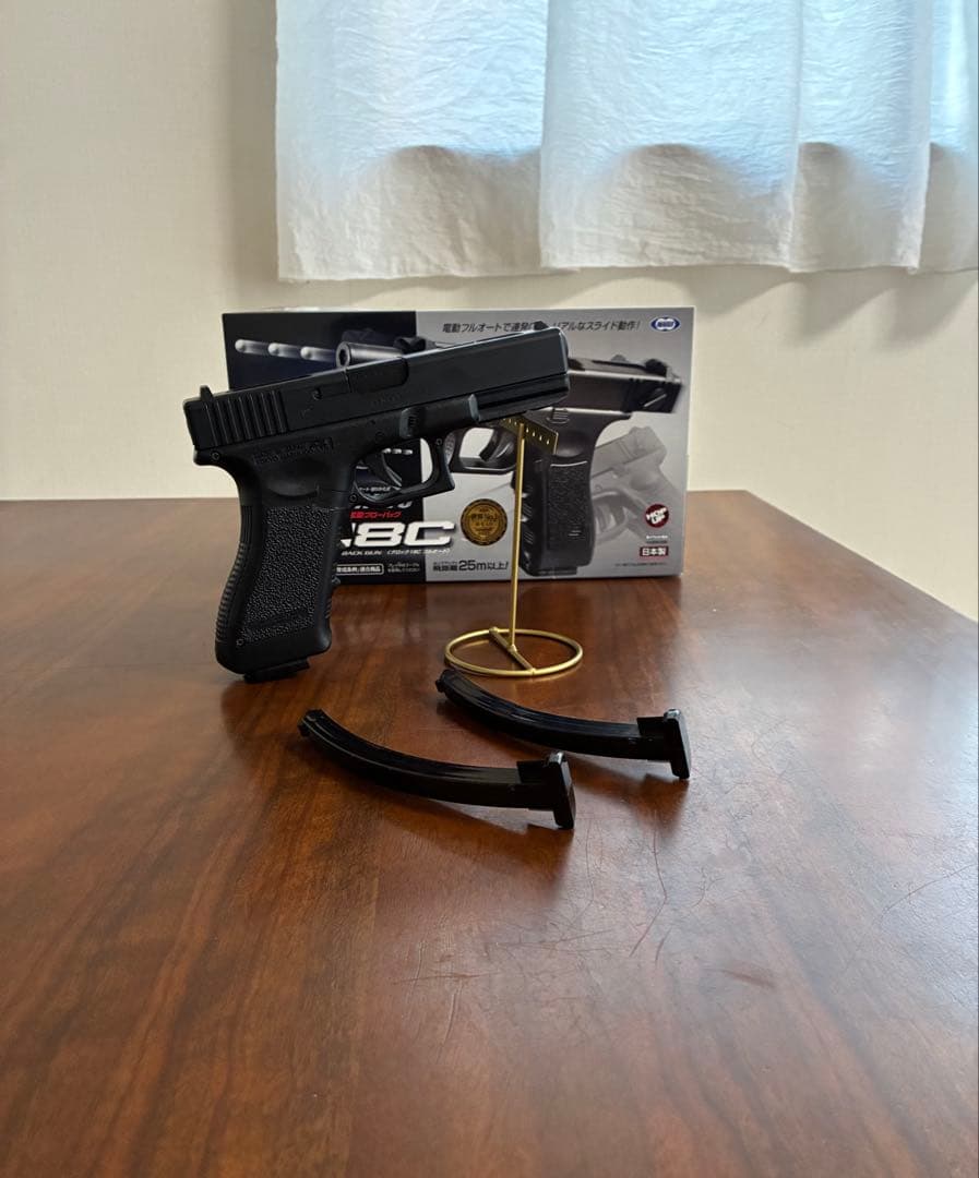 美品　東京マルイ　カスタム品　グロックG18C Glock 強化ピニオン　マガ2