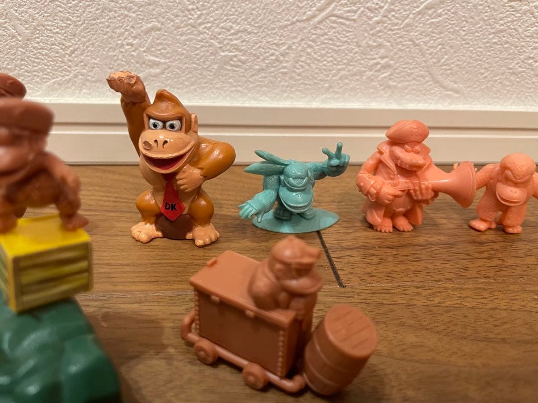ドンキーコング　消しゴム　ガチャ　フィギュア