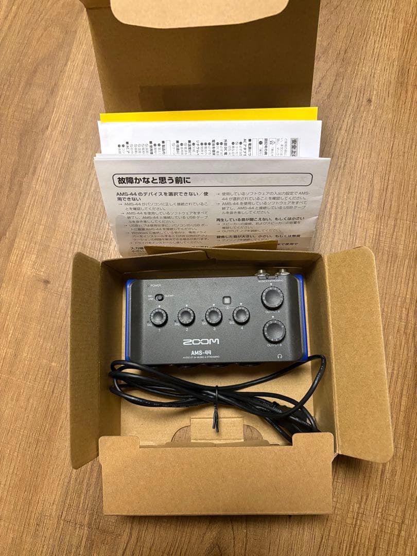 ZOOM ズーム AMS-44 オーディオインターフェース ブラック