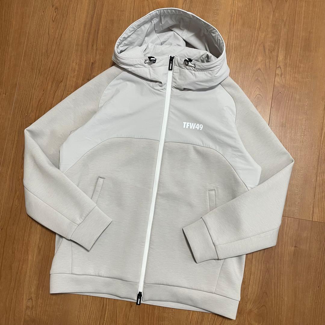 2025最新　定価4.7万　TFW49 フルジップ　パーカー　L グレー　ゴルフ
