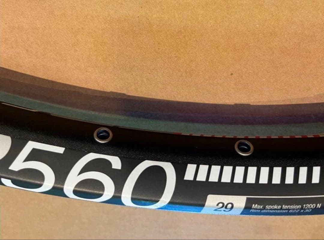 ★SALE★ DT SWISS FR560 1本