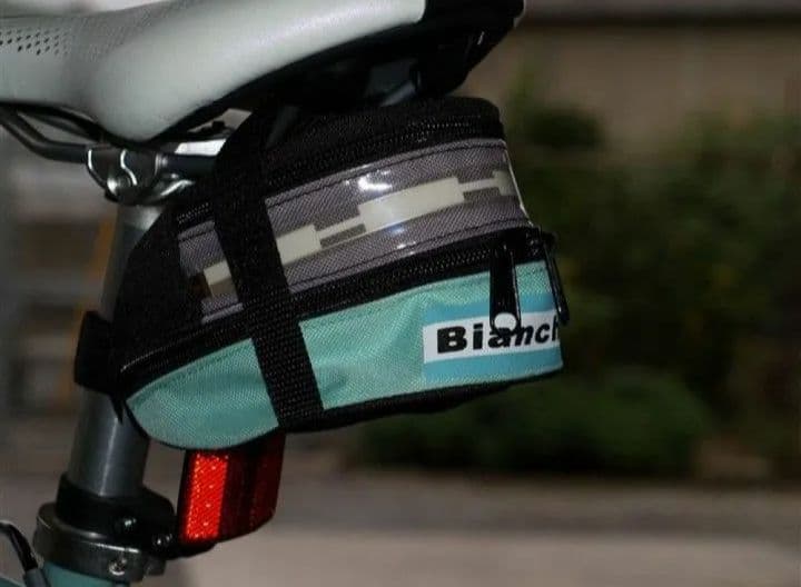 Bianchi ビアンキ ライト付きサドルバッグ 　<当日発送>