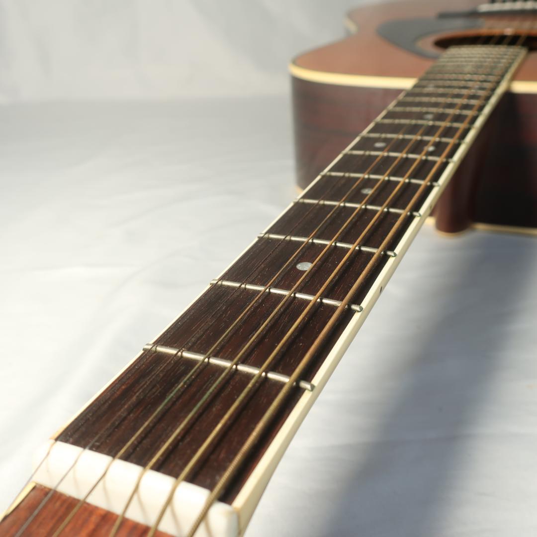 YAMAHA FG-300D アコースティックギター 頑丈なハードケース付