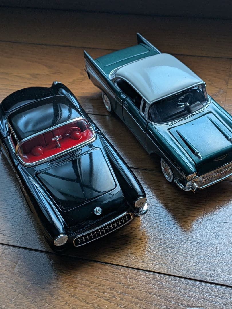 1957 CHEVY Belair&コルベット ミニカー2台 1/24 アメ車