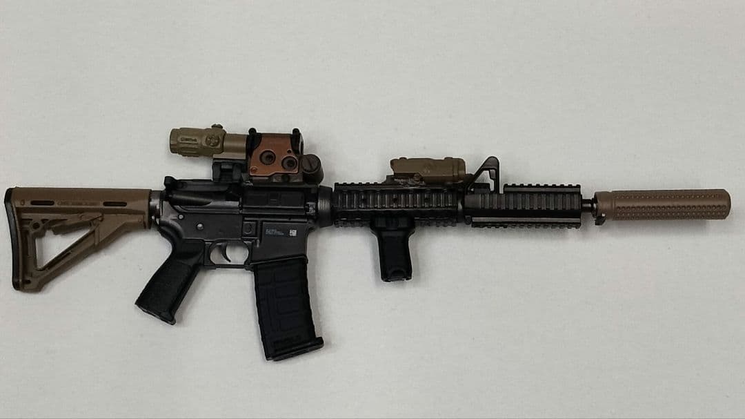 1/6　フィギュア用　アサルトライフル　０４