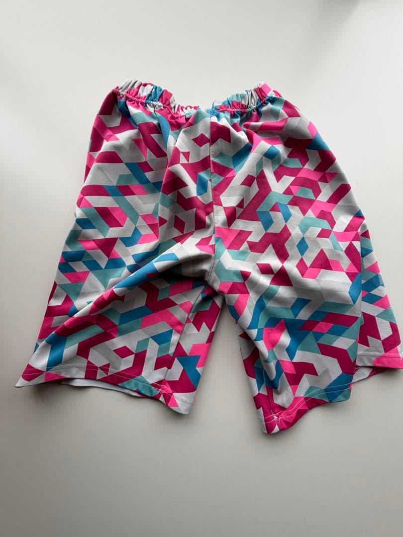 値下げ⭕️YONEX 柄ハーフパンツ Ｌサイズ 廃盤商品 レア