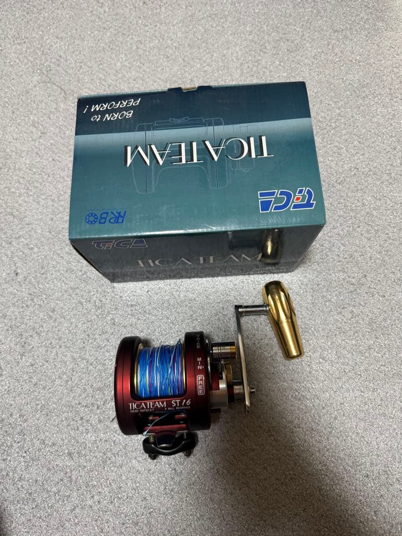 ticateam ST-16 リール レッド箱付き
