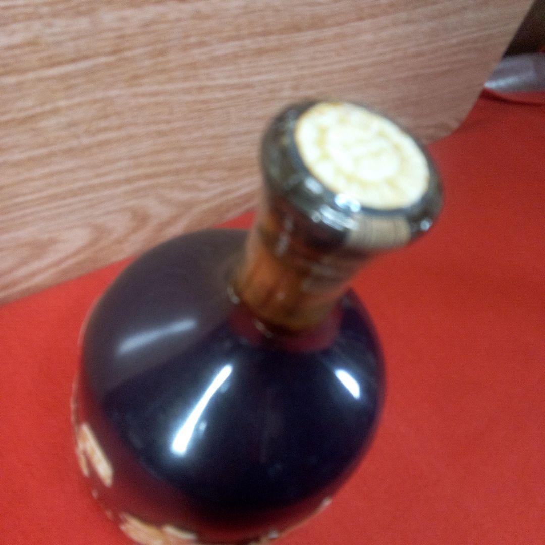 ザウイスキー　未開封　サントリー　有田焼　陶器　ボトル