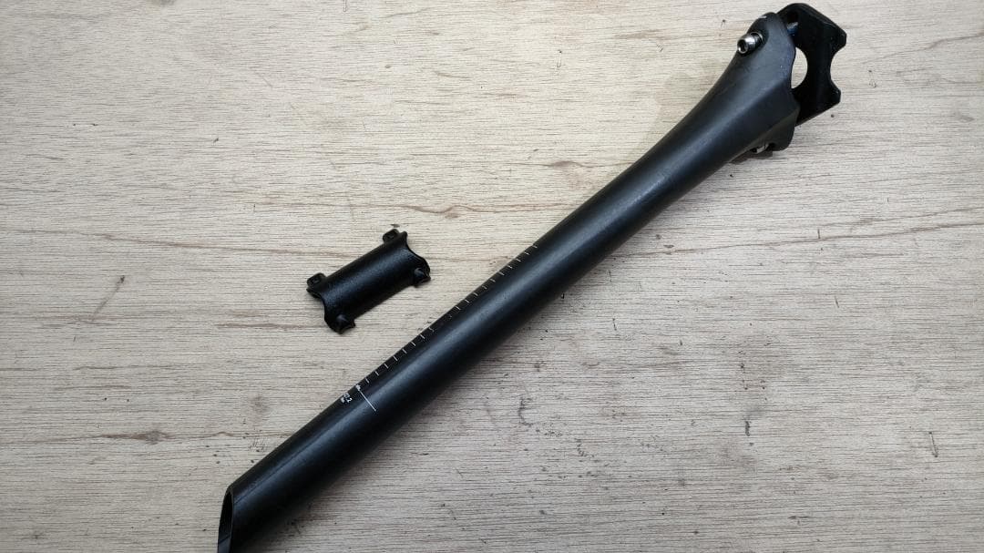 ■カーボンシートポスト　φ27.2■RE8　アルテグラグレード■