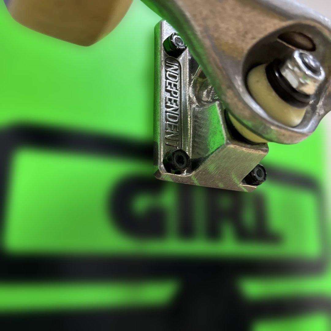 GIRL Mike Mo Capaldi デッキINDEPENDENT トラック