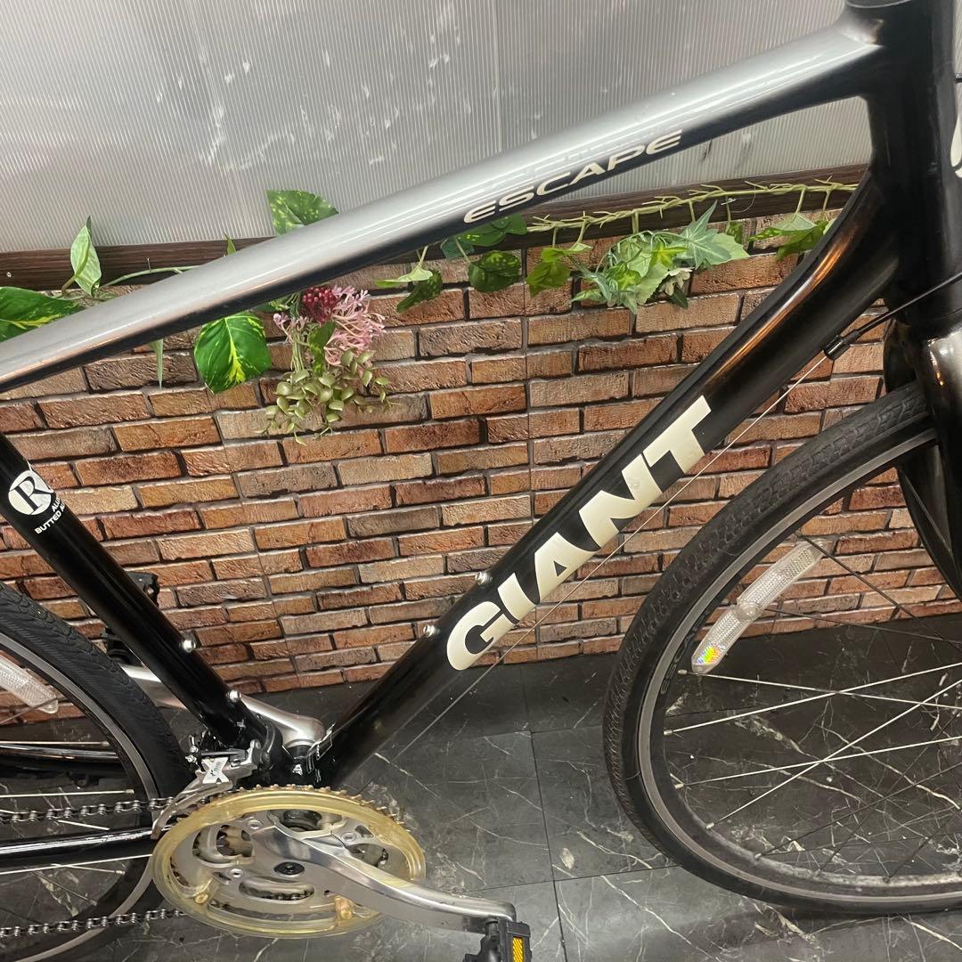 【59】クロスバイク GIANT ESCAPE R3 ブラック×グレー 700C