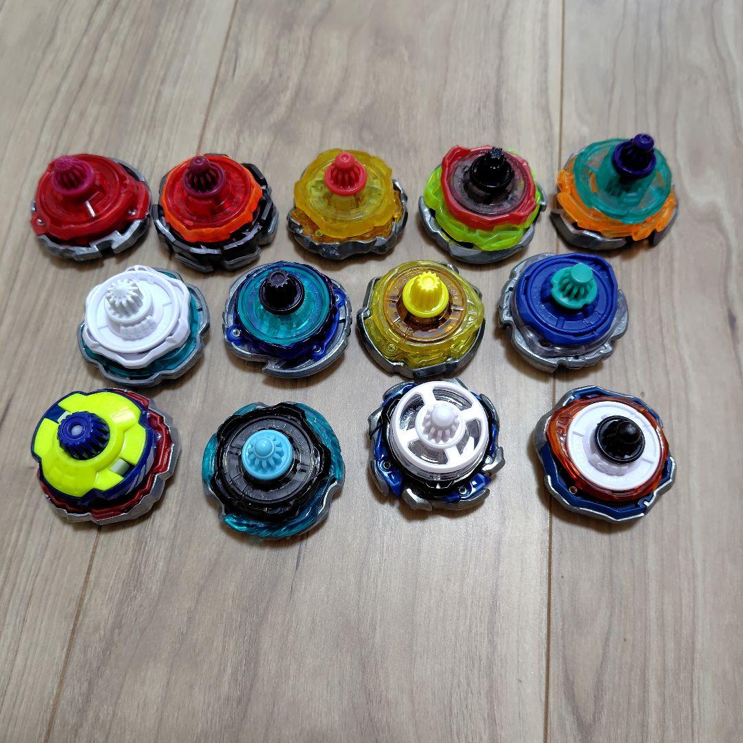 ベイブレードXセット ベイ13個、ランチャー、ワインダー付