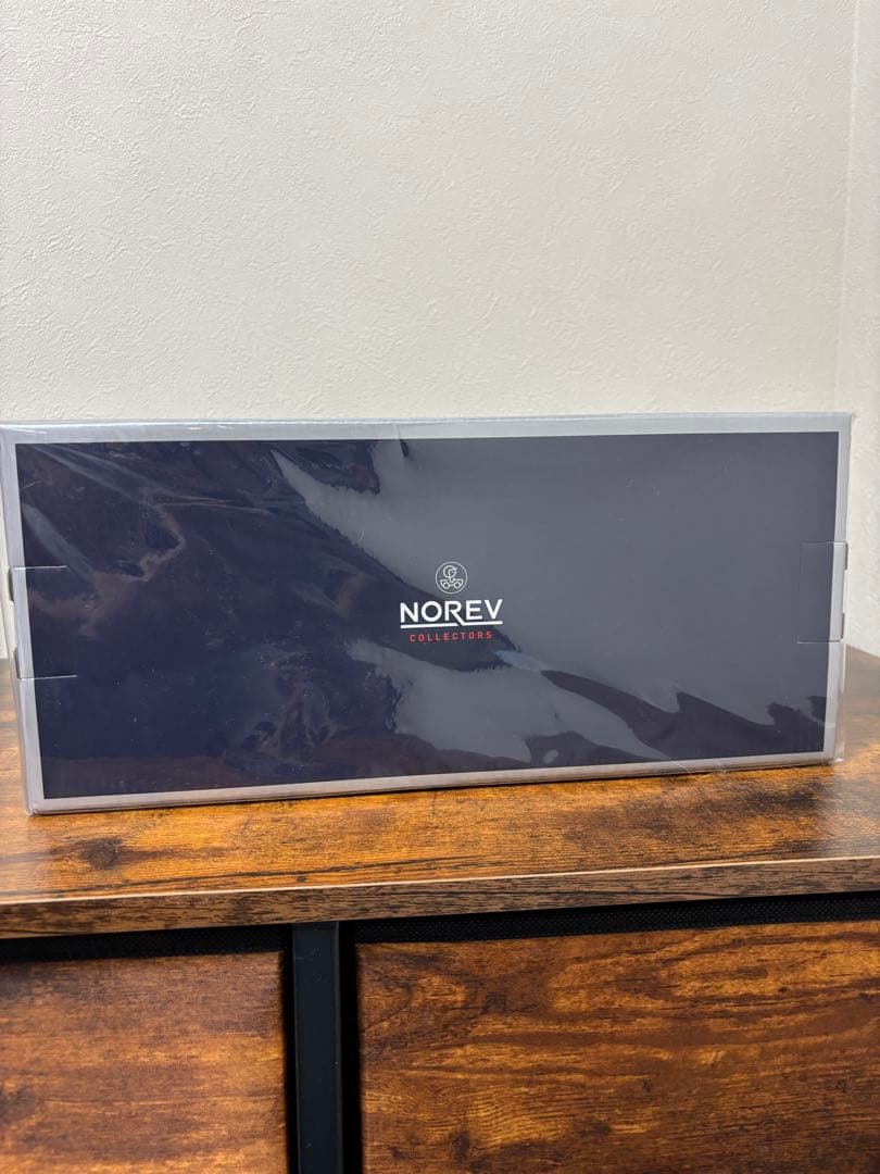 1/18 シトロエン DS E-Tense 2016 ミニカー　ノレブ