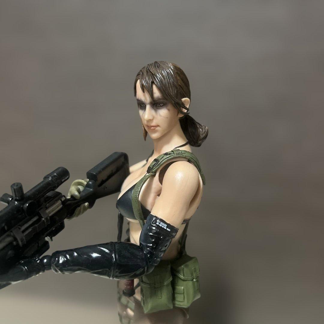 プレイアーツ改 PLAY ARTS改 クワイエット メタルギアソリッド　正規品