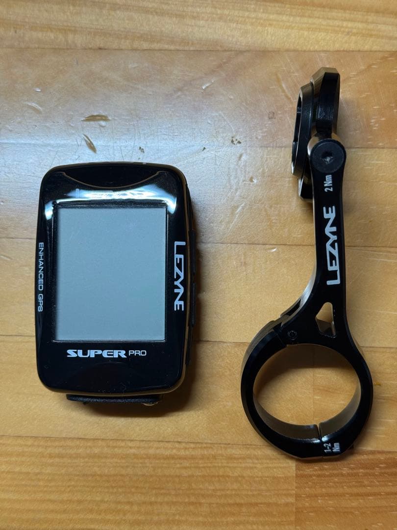 LEZYNE SUPER PRO サイクルコンピューター本体　ステー　美品