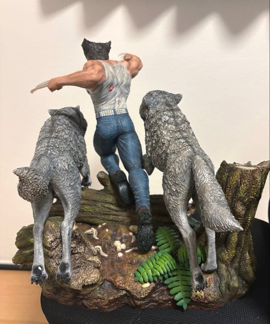 X−MEN ウルヴァリン 1/4ローガン スタチュー　フィギュア