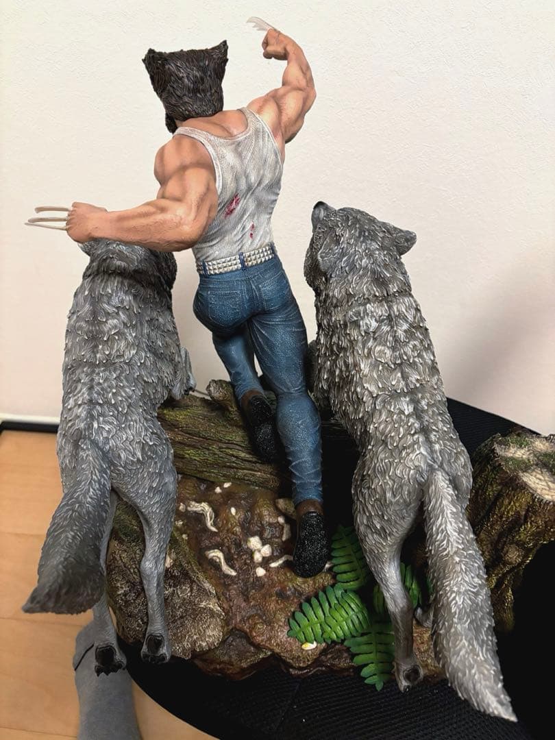 X−MEN ウルヴァリン 1/4ローガン スタチュー　フィギュア