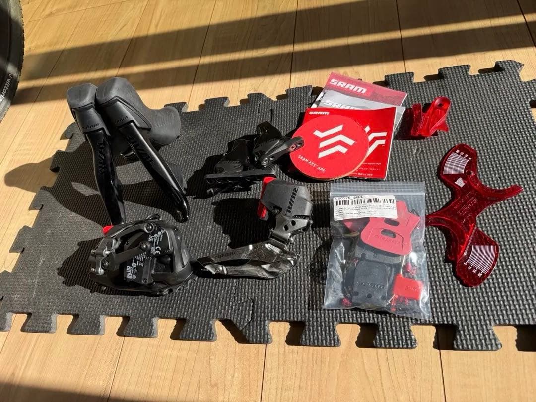 SRAM Rival eTap AXS セット（レバー/FD/RD/ブレーキ）
