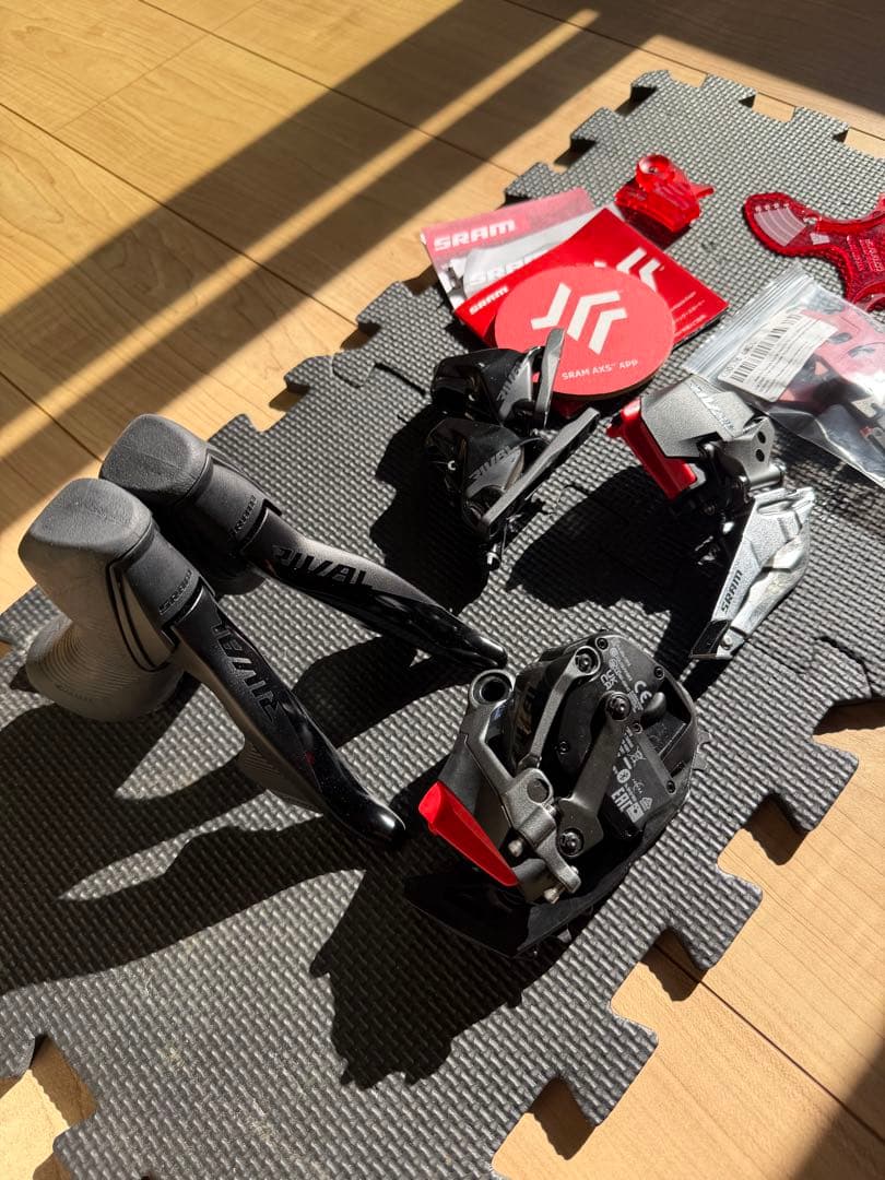 SRAM Rival eTap AXS セット（レバー/FD/RD/ブレーキ）