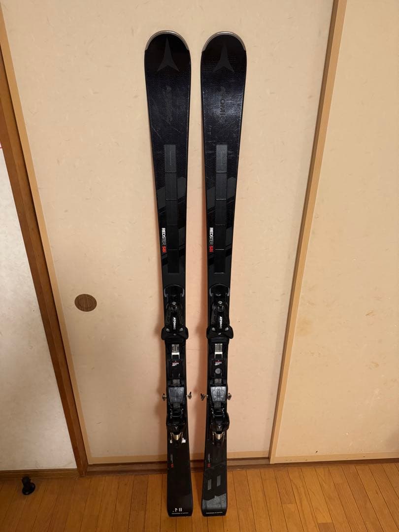 ATOMIC REDSTER S8i スキー板 ブラック
