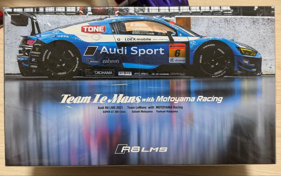 スポーツ SPARK Super GT300 Audi R8 LeMans 1/18