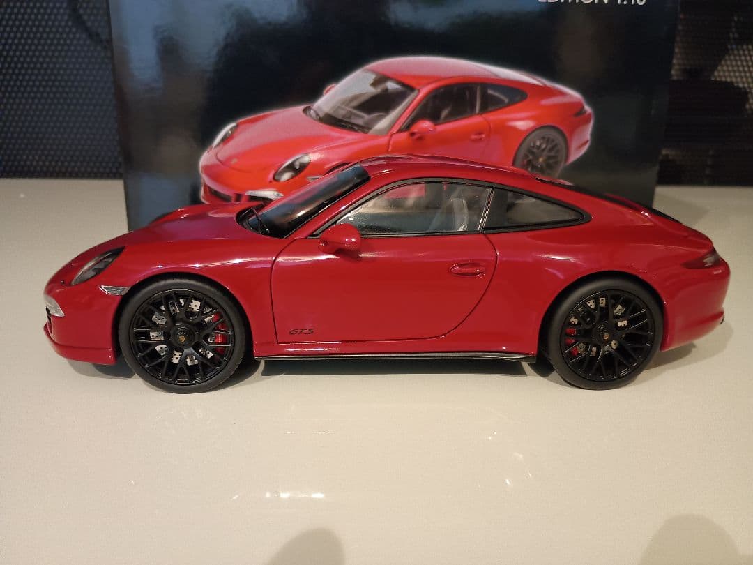 シュコー ポルシェ 911 (991) カレラ GTS 1/18