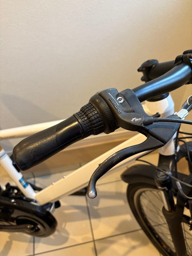 2021年モデル　パナソニックハリヤ電動アシスト自転車BEELH442