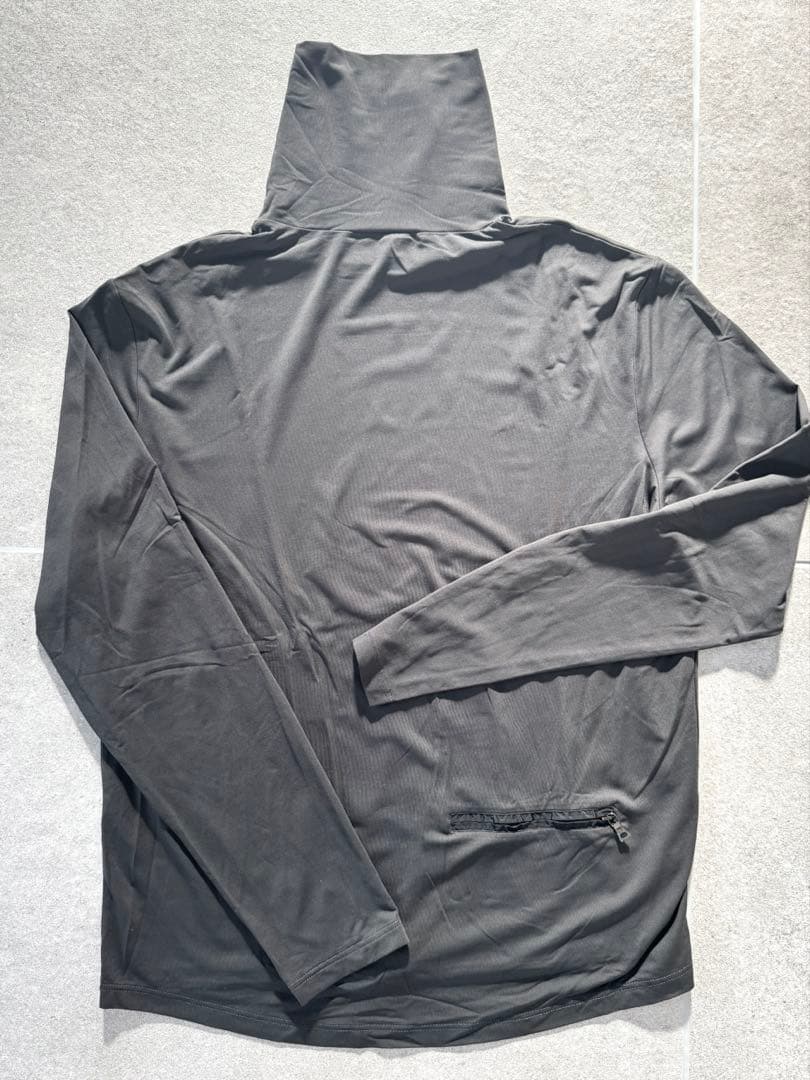 PRADA SPORT ハイネック長袖シャツ ブラック