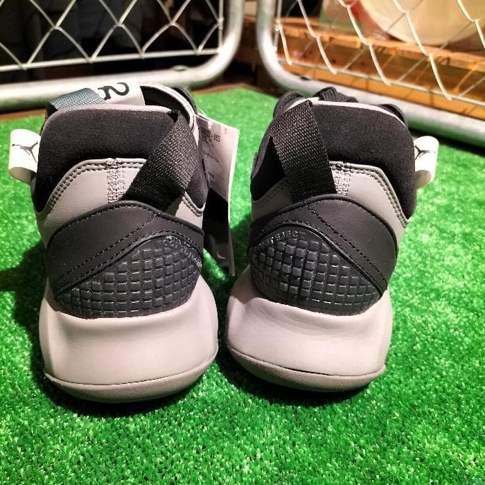 JORDAN MA2 ナイキ ジョーダン エムエー2　CV8122-003