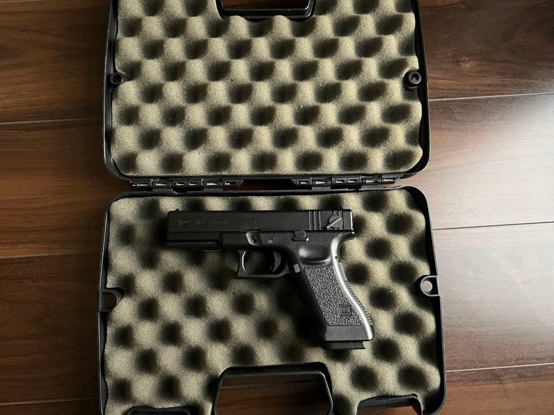 Glock 18Cガスガン　サバゲー　ハンドガン