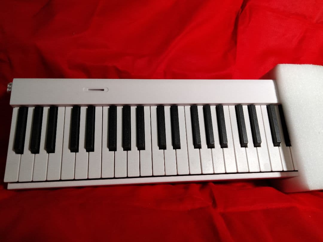 新品未使用✾折り畳み式　電子ピアノ　訳あり