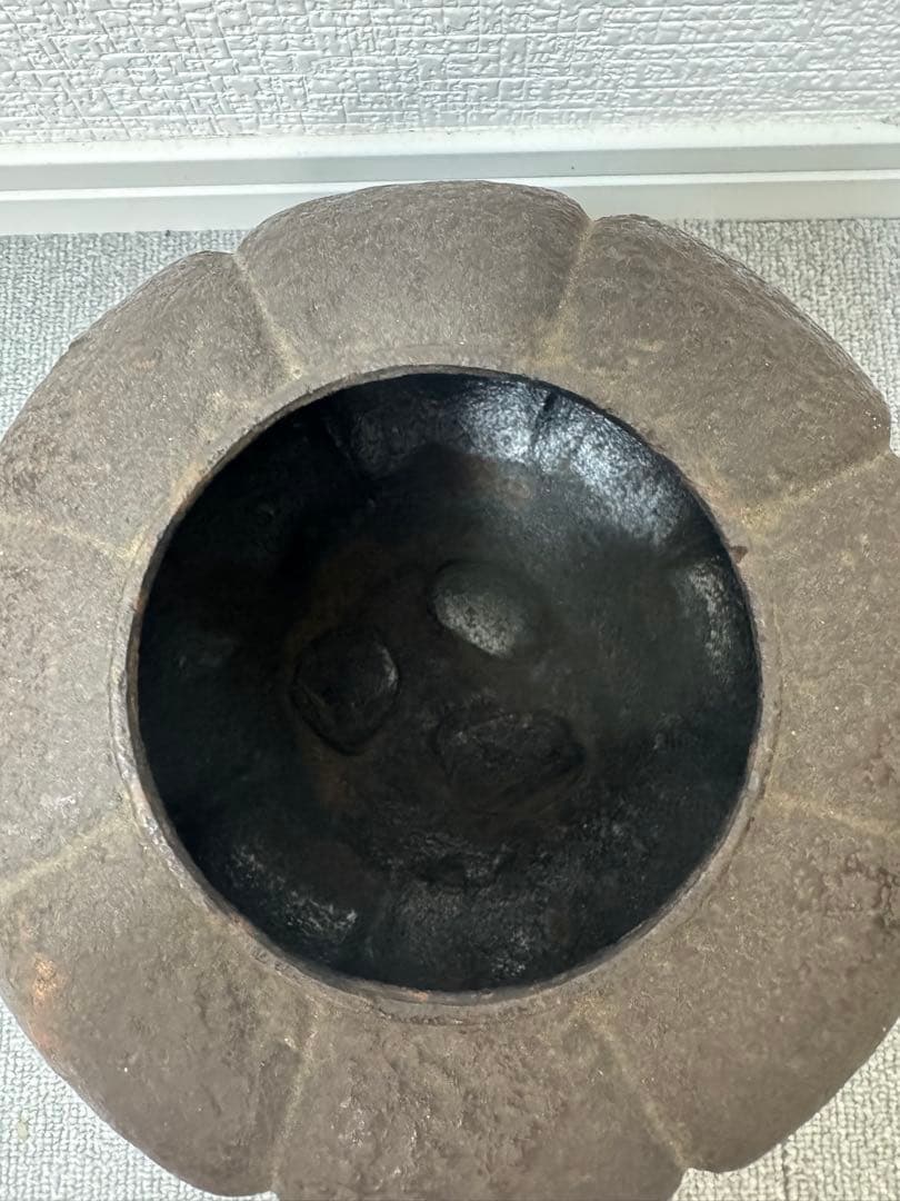 アンティーク　丸型茶釜 蓋付き