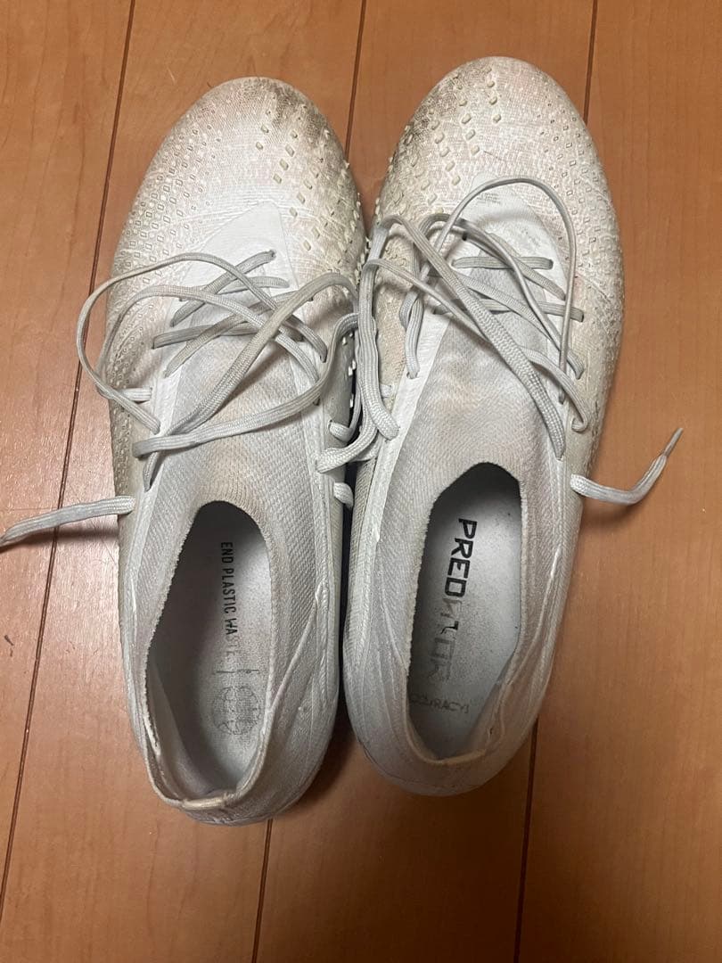 Predator FG ホワイト スパイクシューズ　adidas