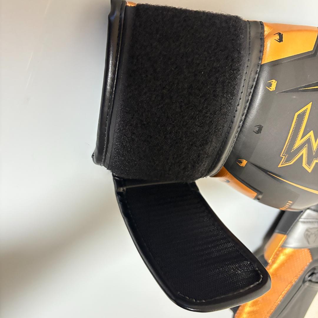 VENUM ヴェナム ELITE EVO ボクシンググローブ 12オンス 現状品