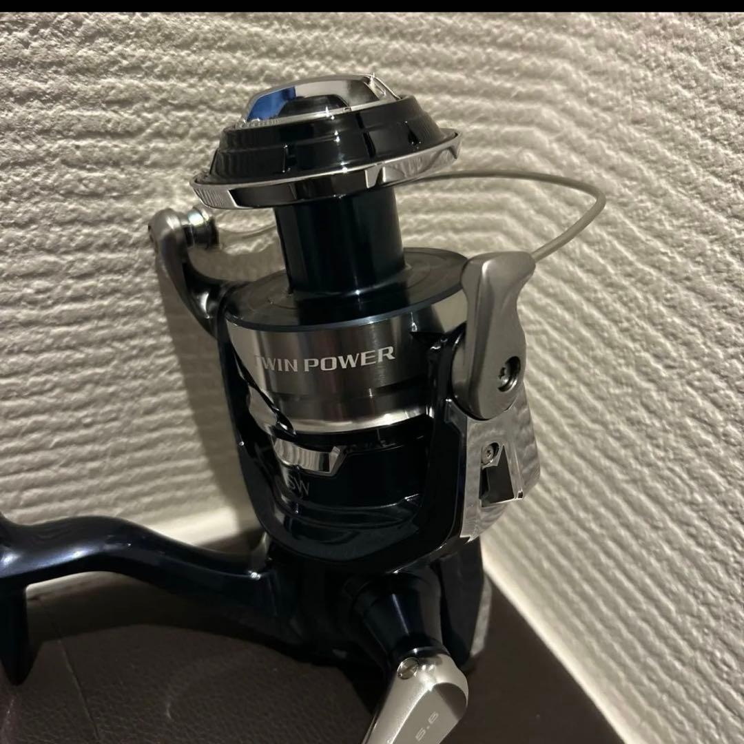 21 ツインパワーSW 8000HG ☆ラインとカバー付き☆