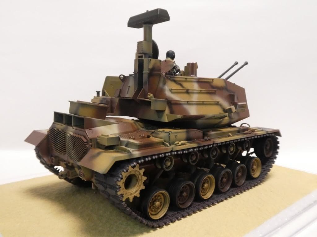 タミヤ　1/35 アメリカ陸軍 対空戦車ヨーク　完成品